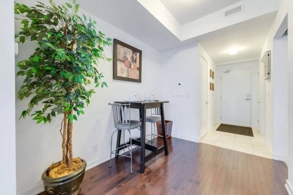 14 York St W, #2804