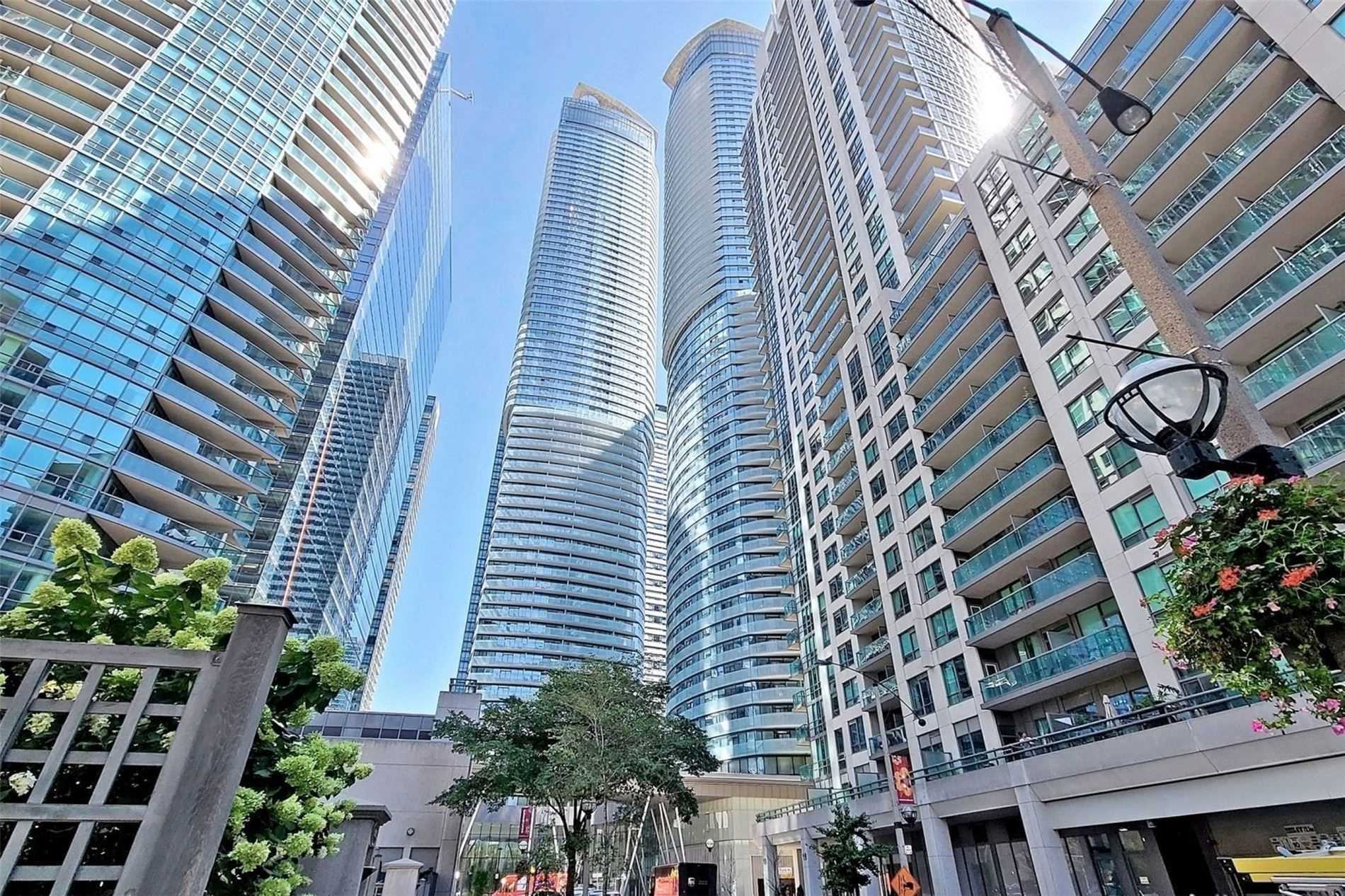 14 York St W, #2804