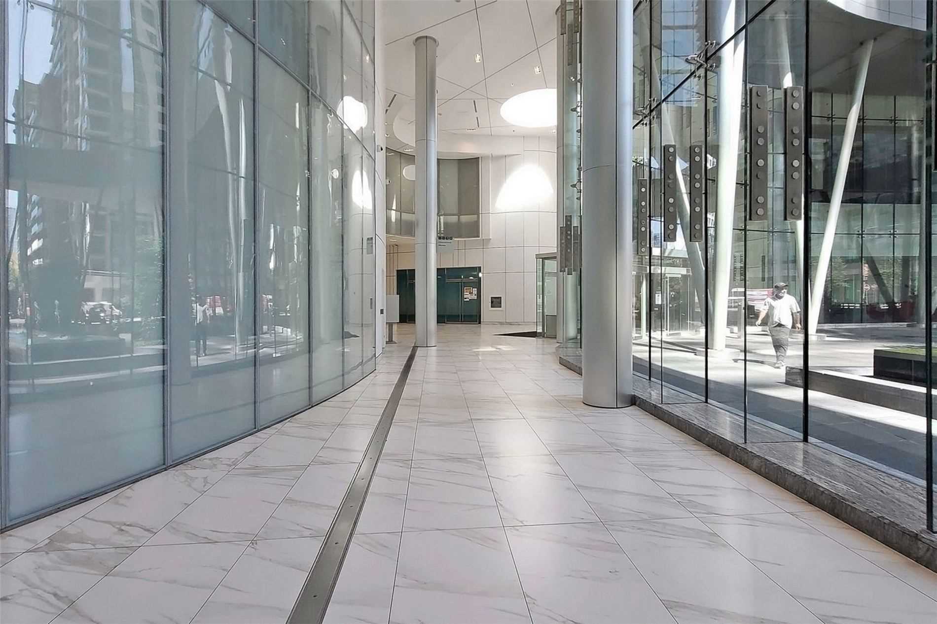 14 York St W, #2804