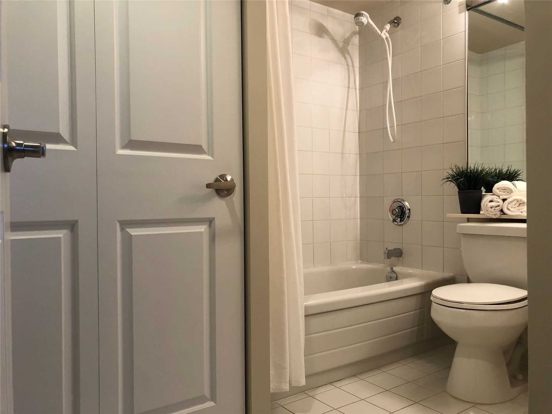 1210 Don Mills Rd, #513