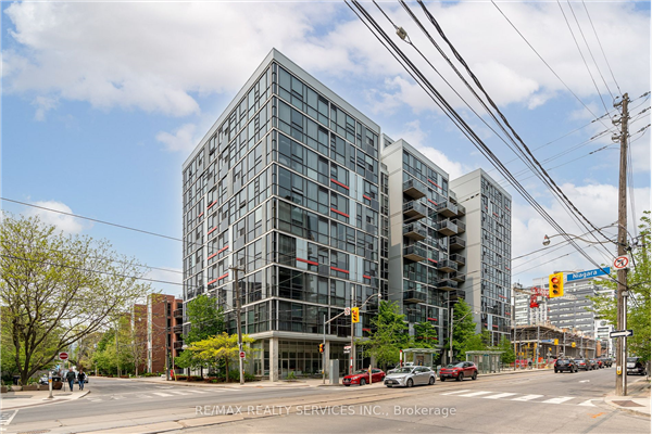 60 Bathurst St W, Toronto