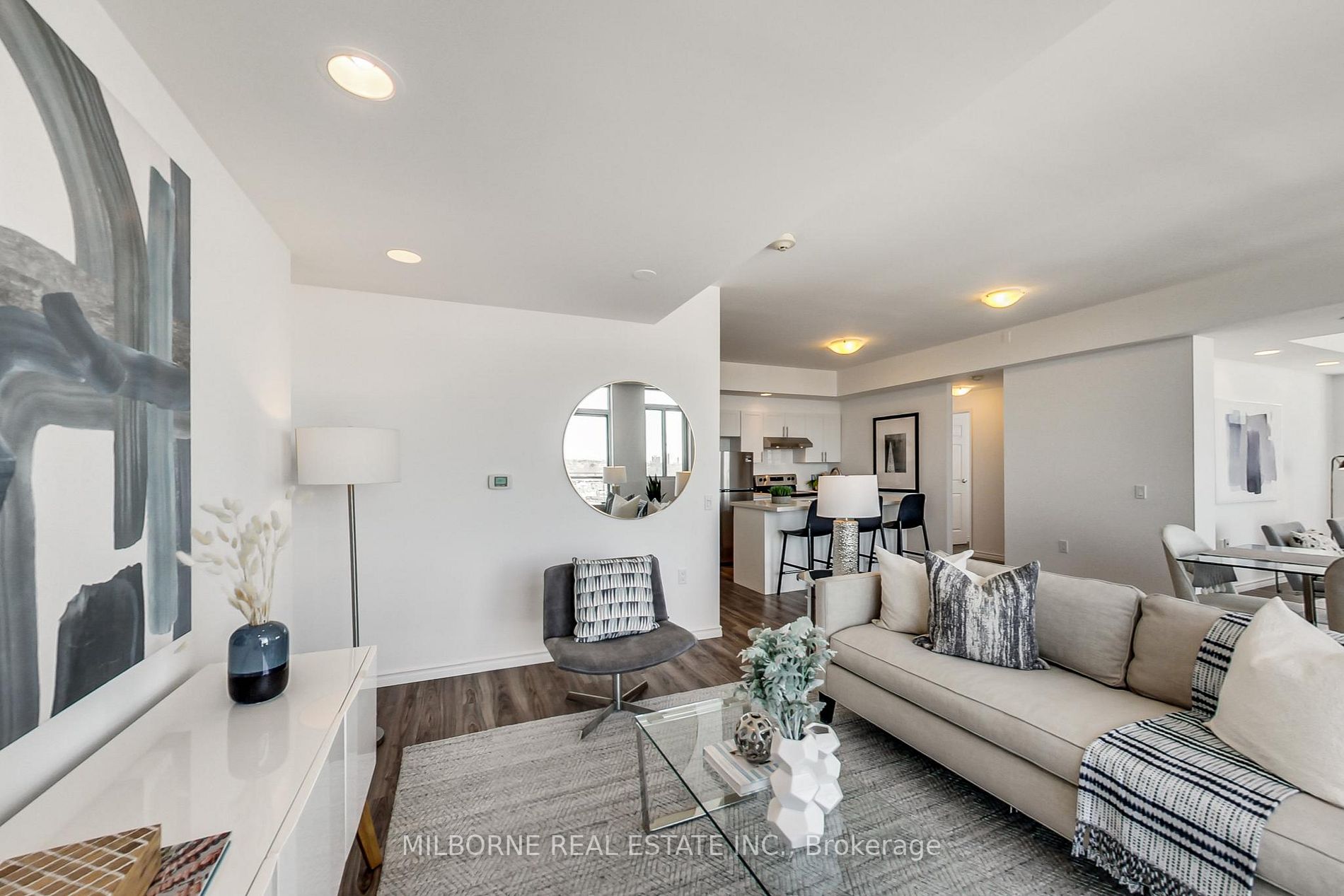 15 Maplewood Ave, #Ph8