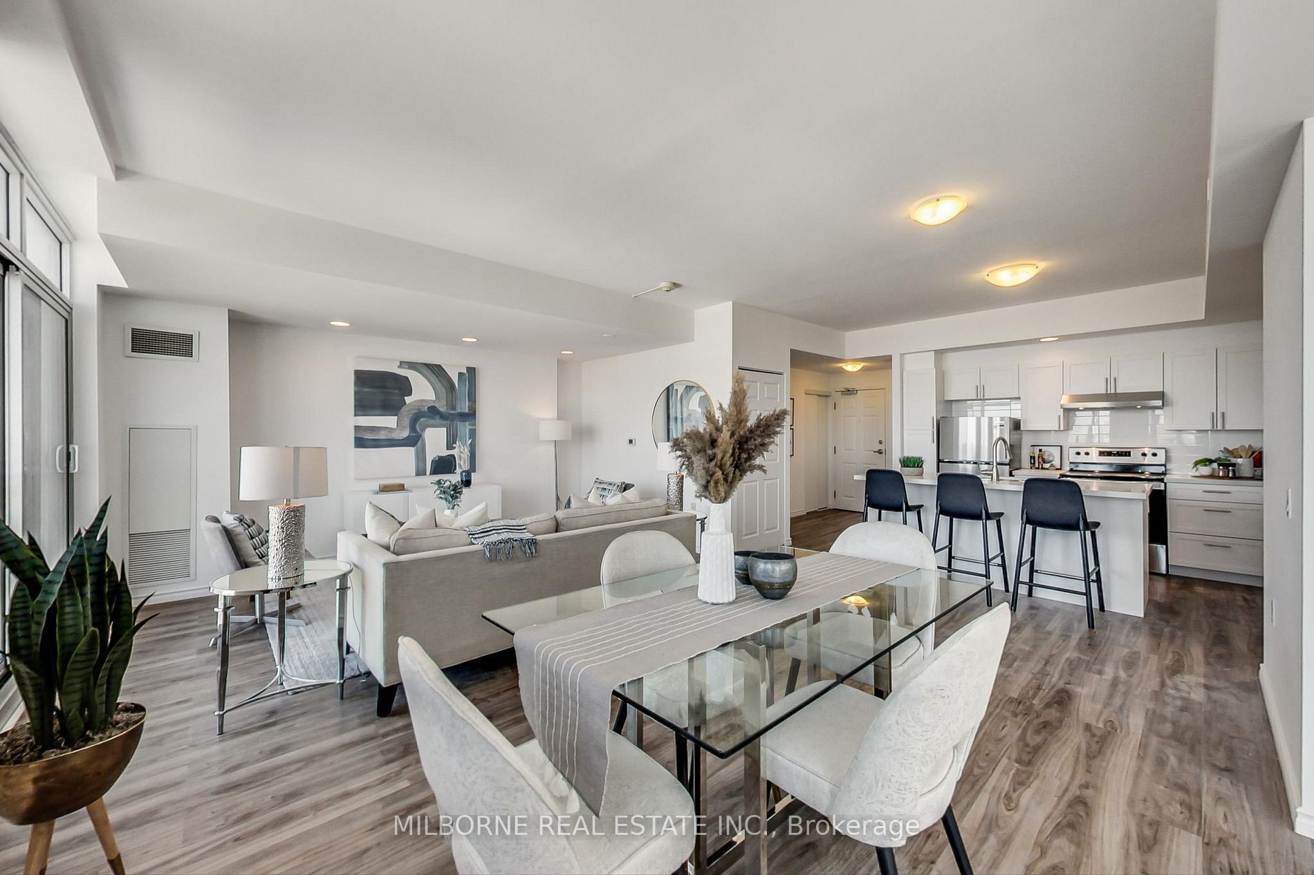 15 Maplewood Ave, #Ph8