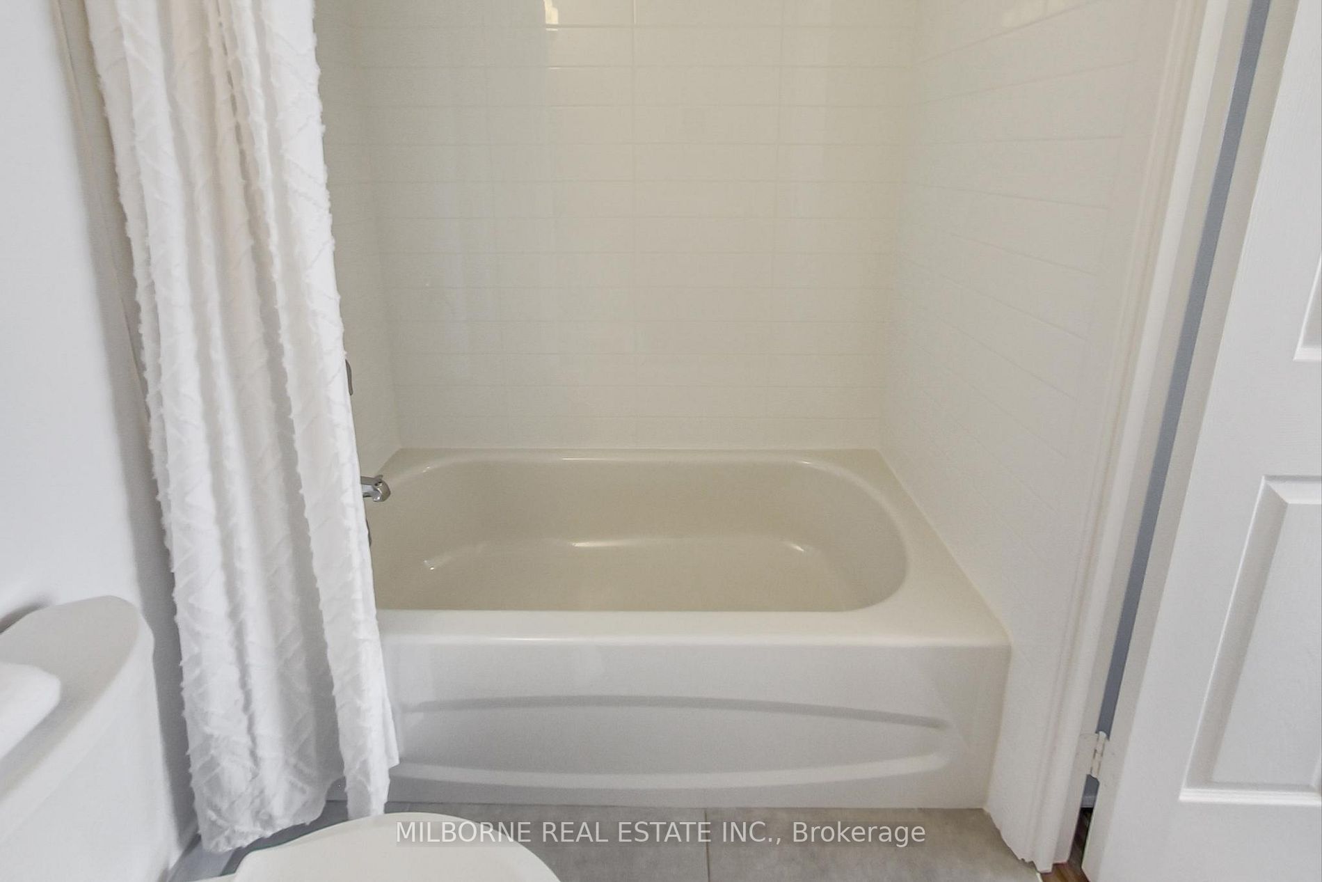 15 Maplewood Ave, #Ph8