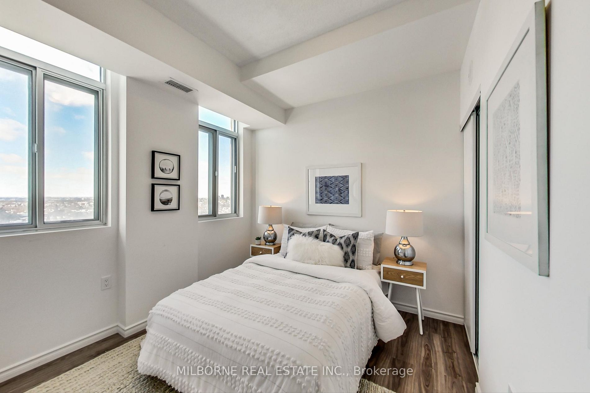 15 Maplewood Ave, #Ph8