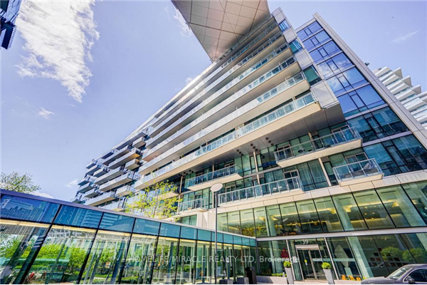 39 Queens Quay E