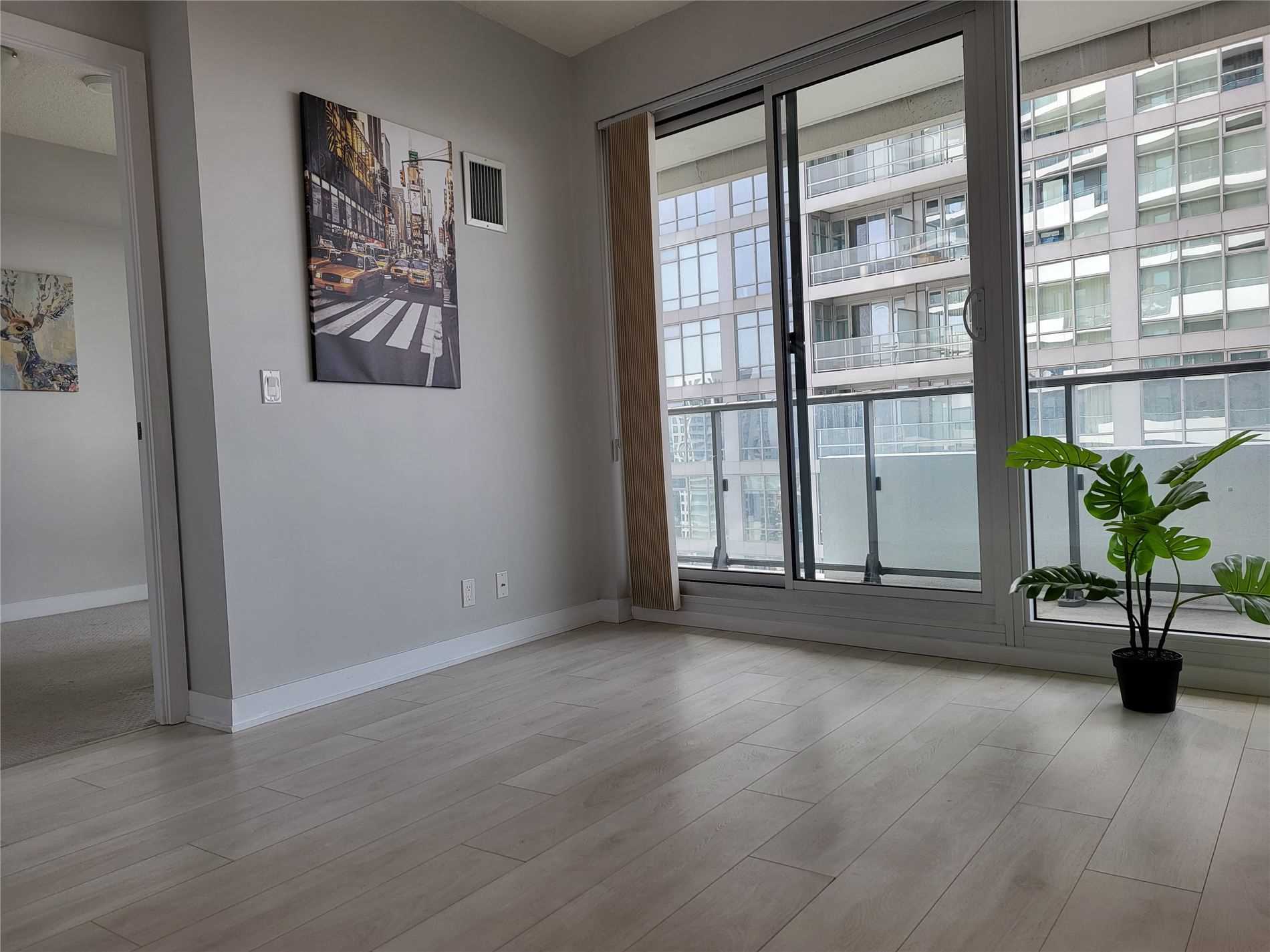 2221 Yonge Street #3306