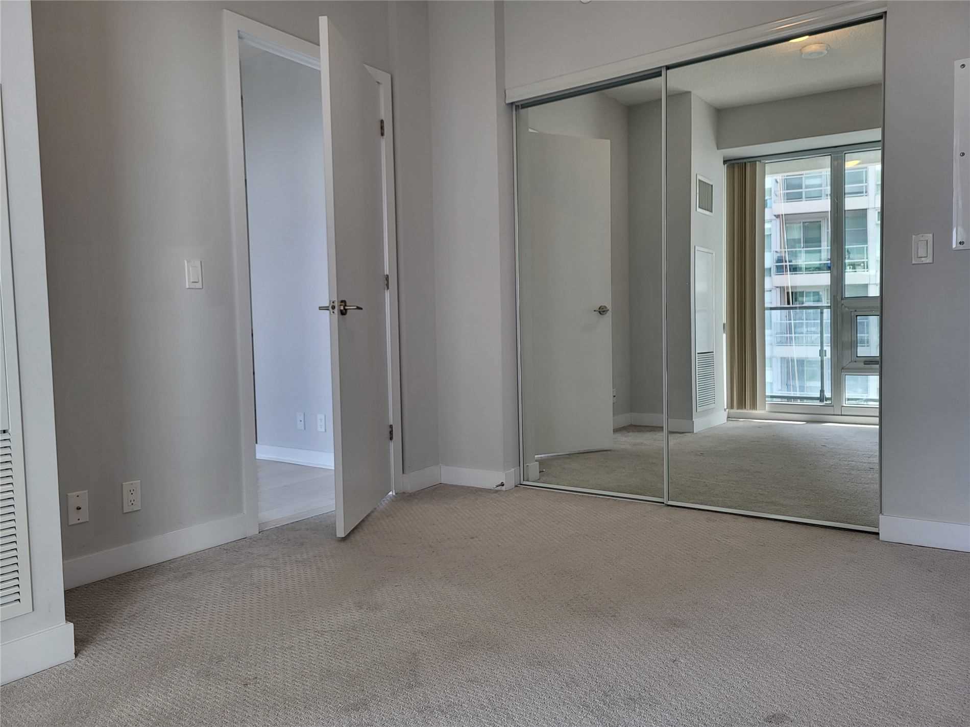 2221 Yonge Street #3306