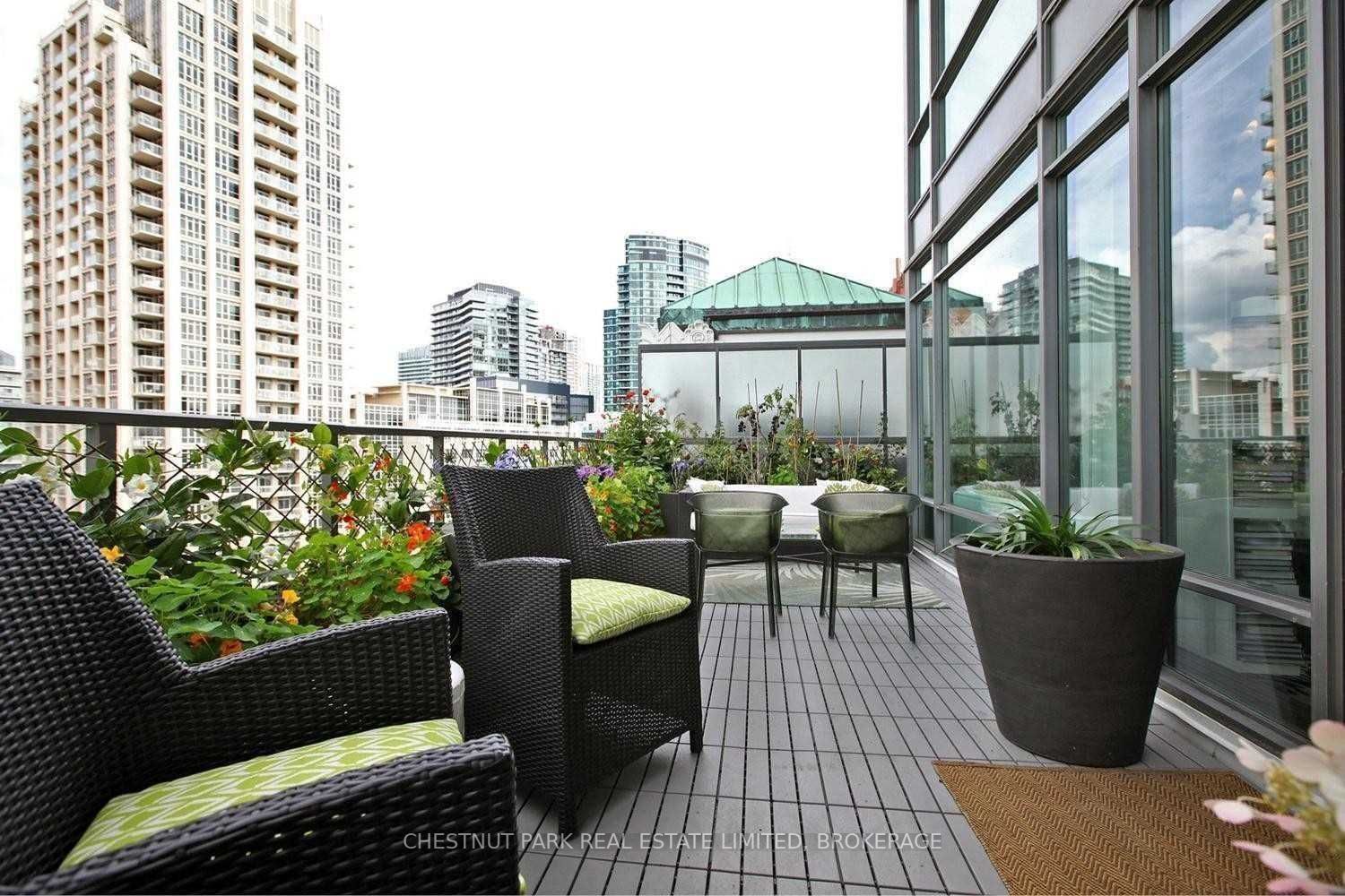 637 Lake Shore Blvd W, #617
