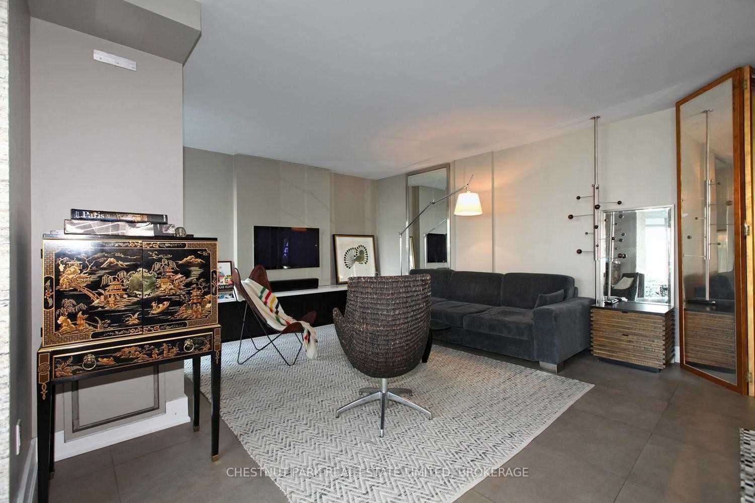 637 Lake Shore Blvd W, #617