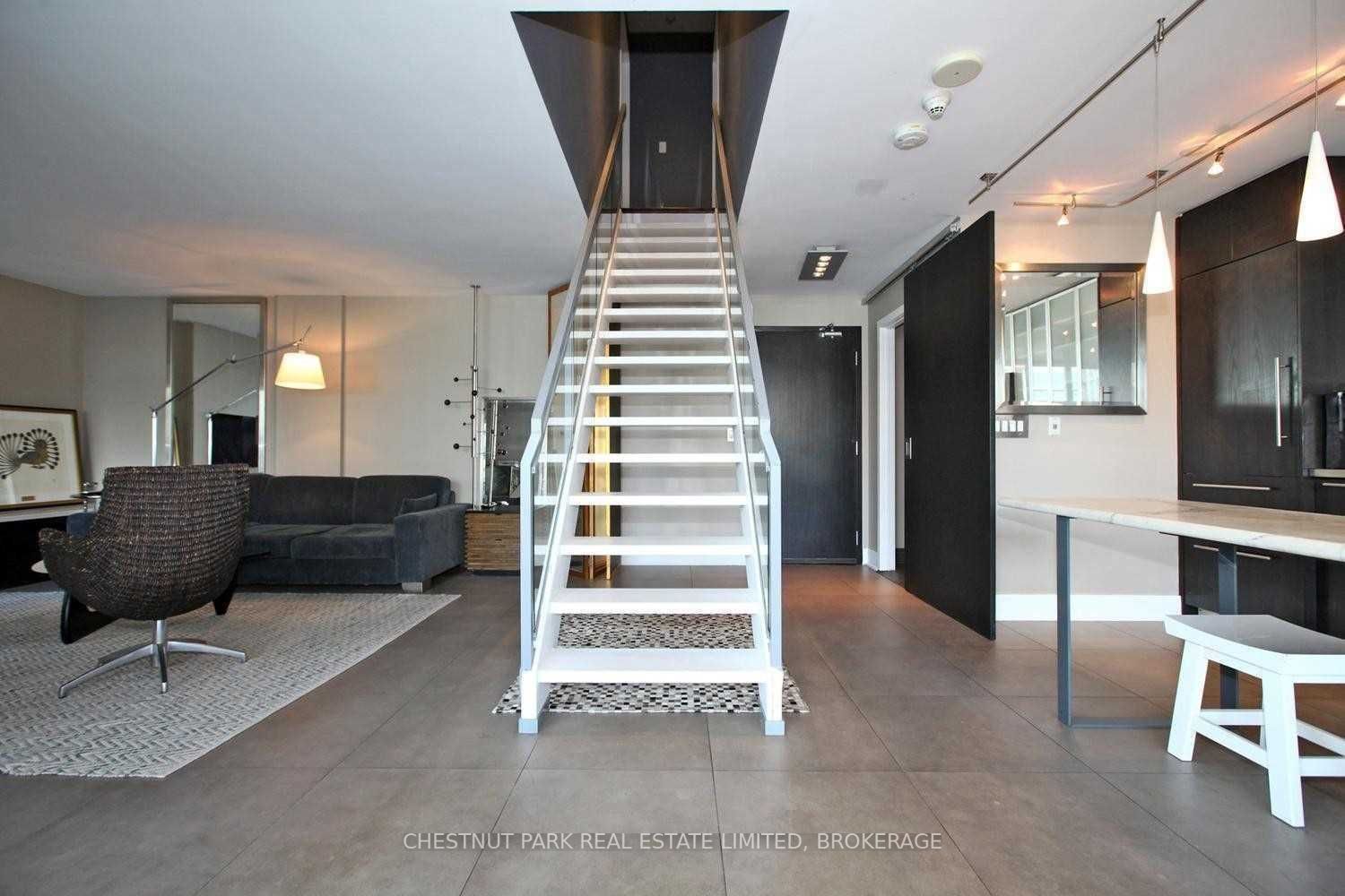 637 Lake Shore Blvd W, #617