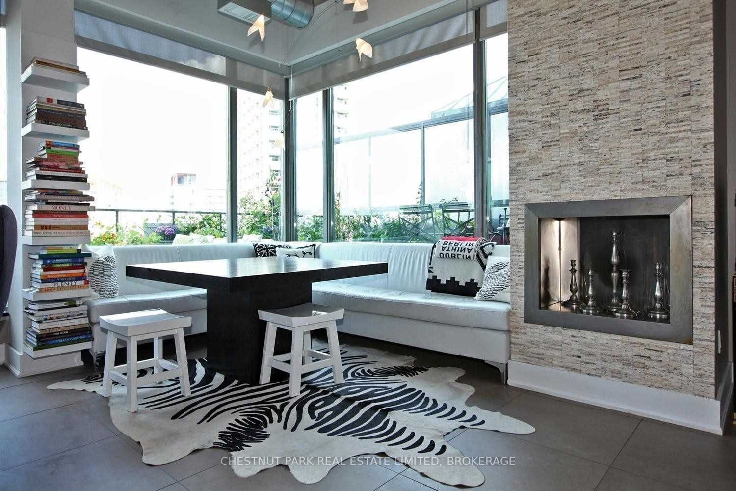637 Lake Shore Blvd W, #617