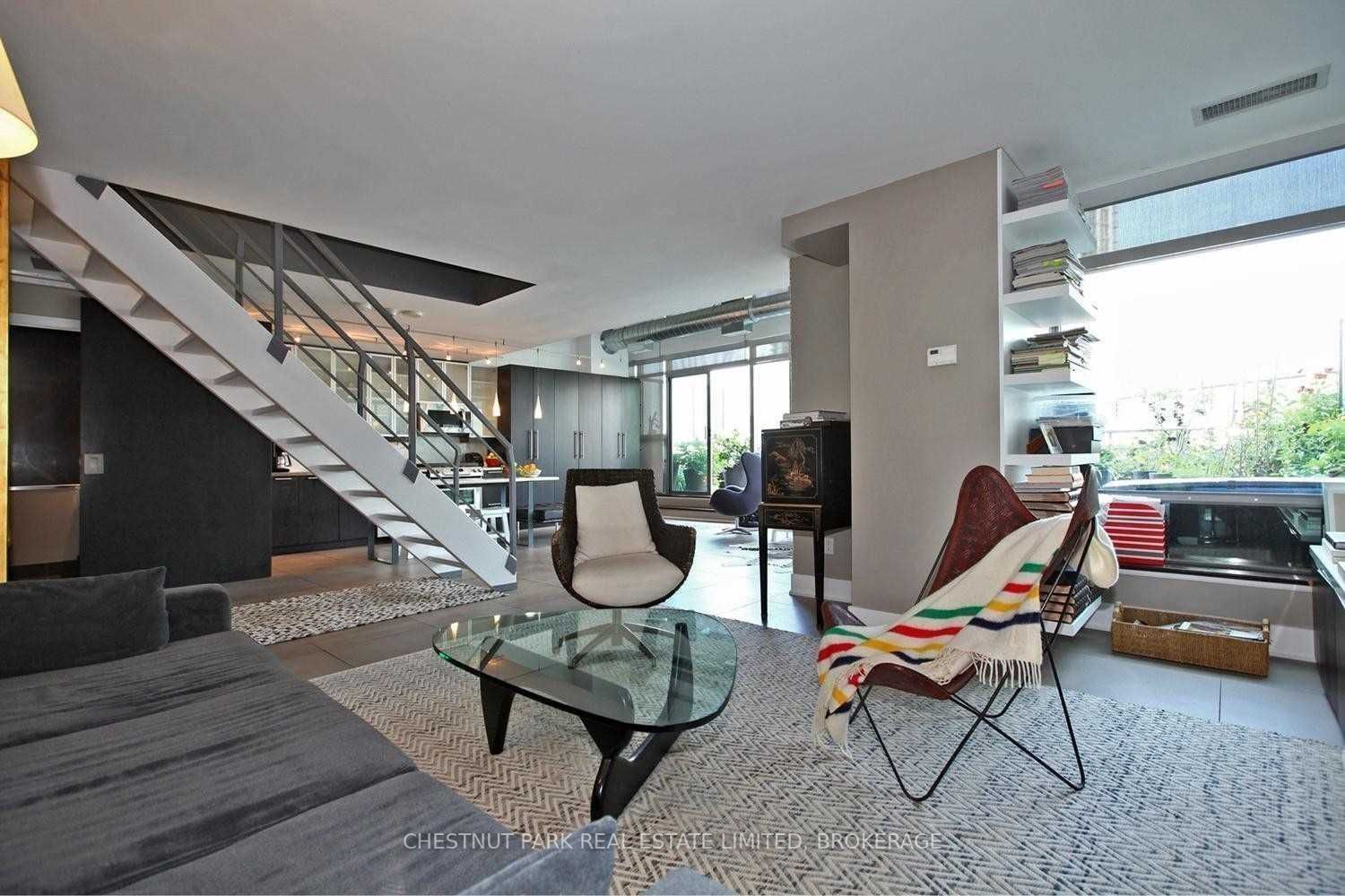 637 Lake Shore Blvd W, #617