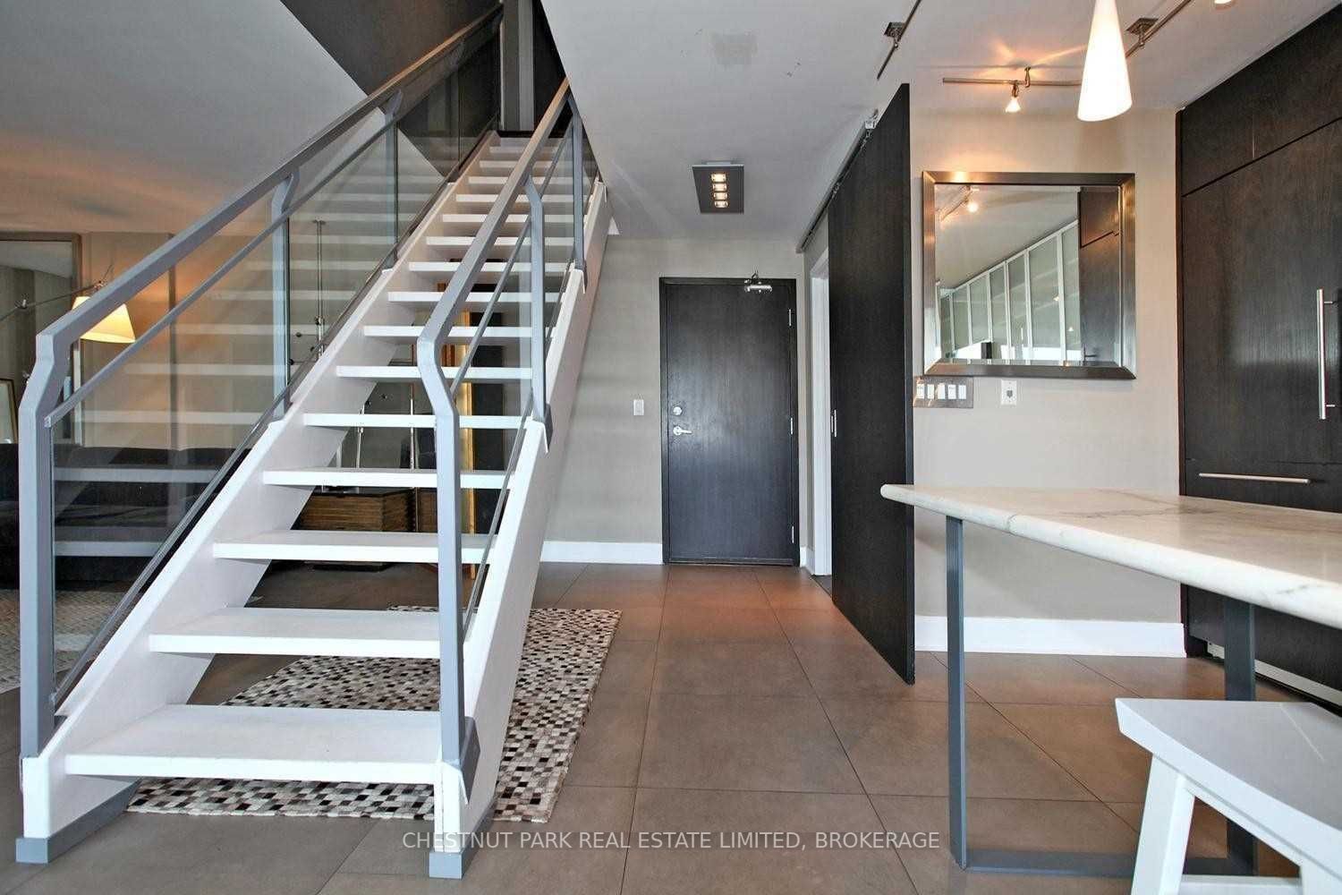 637 Lake Shore Blvd W, #617