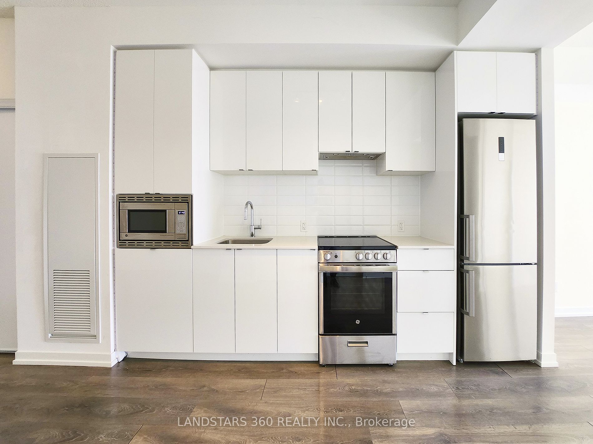 49 East Liberty St, #2304