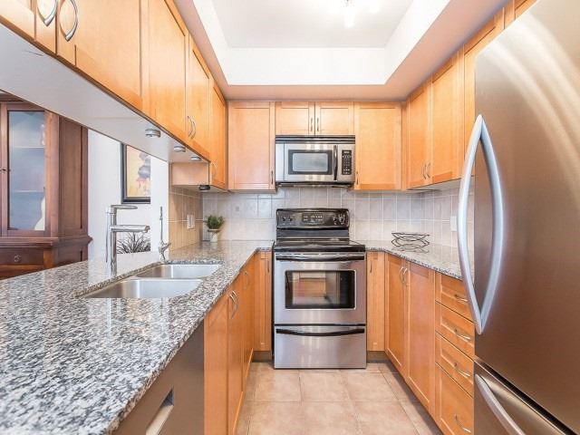 2 Brian Peck Cres, #301