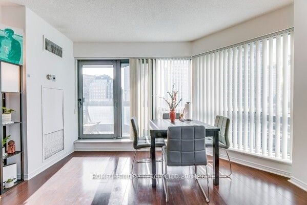 10 Yonge St, #1803
