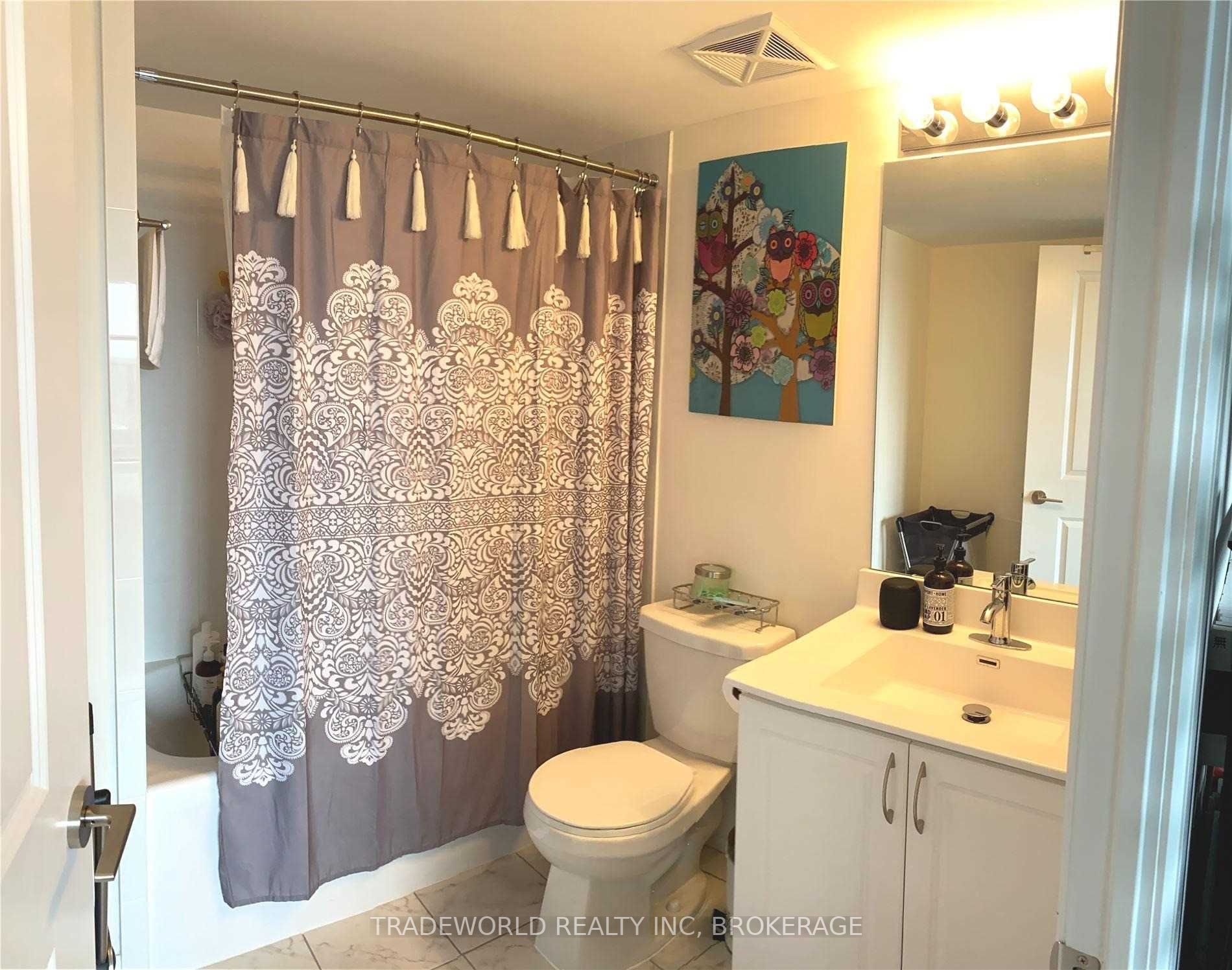 741 Sheppard Ave W, #806