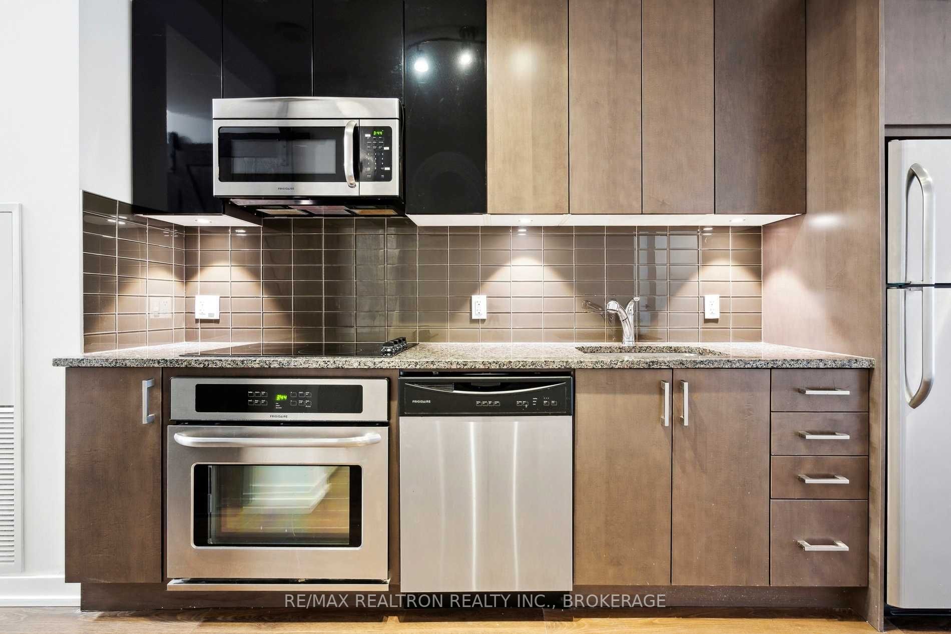 89 Dunfield Ave, #635