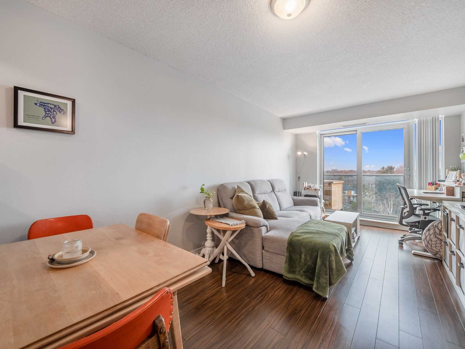 3830 Bathurst St, #709