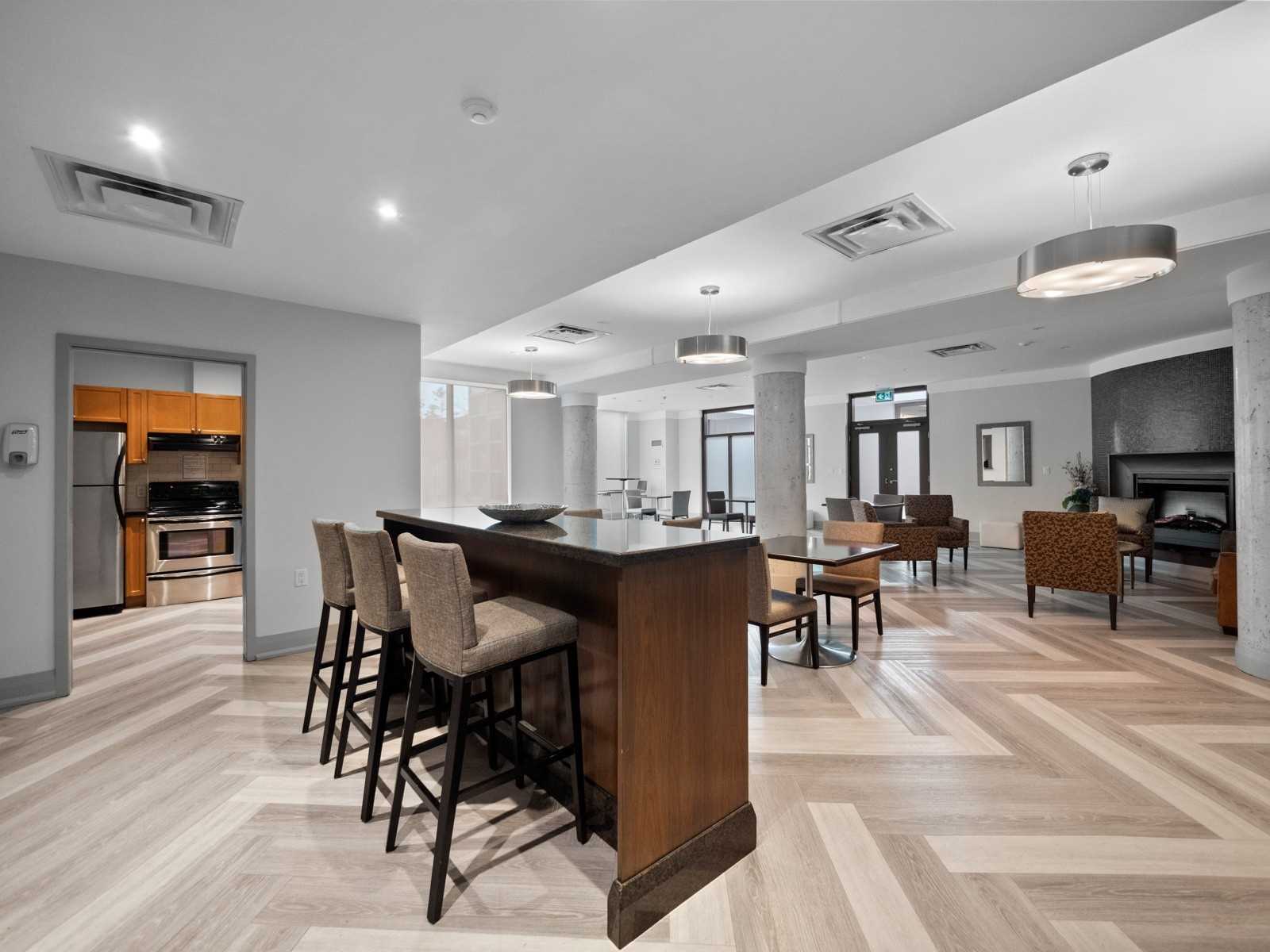 3830 Bathurst St, #709
