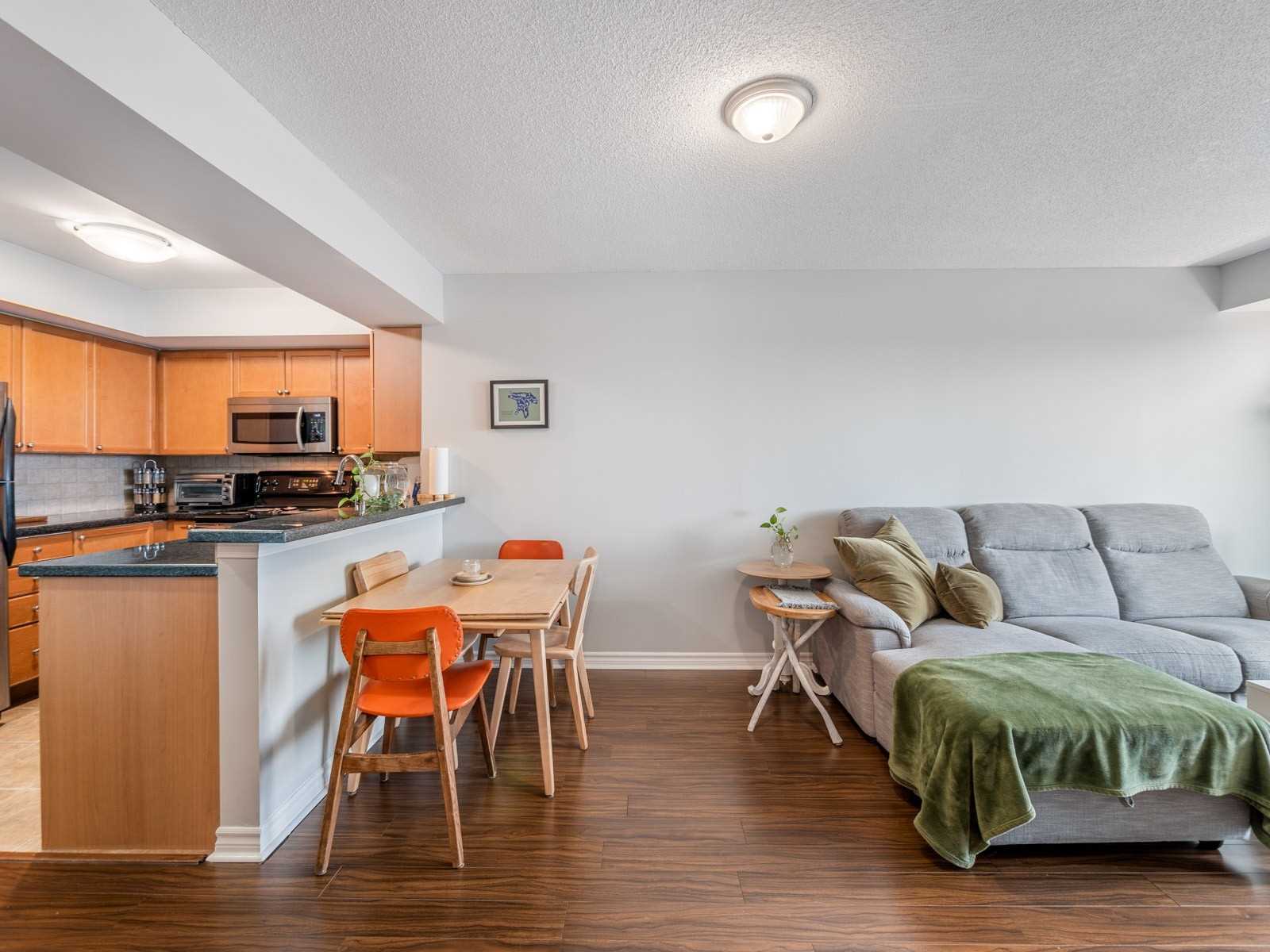 3830 Bathurst St, #709