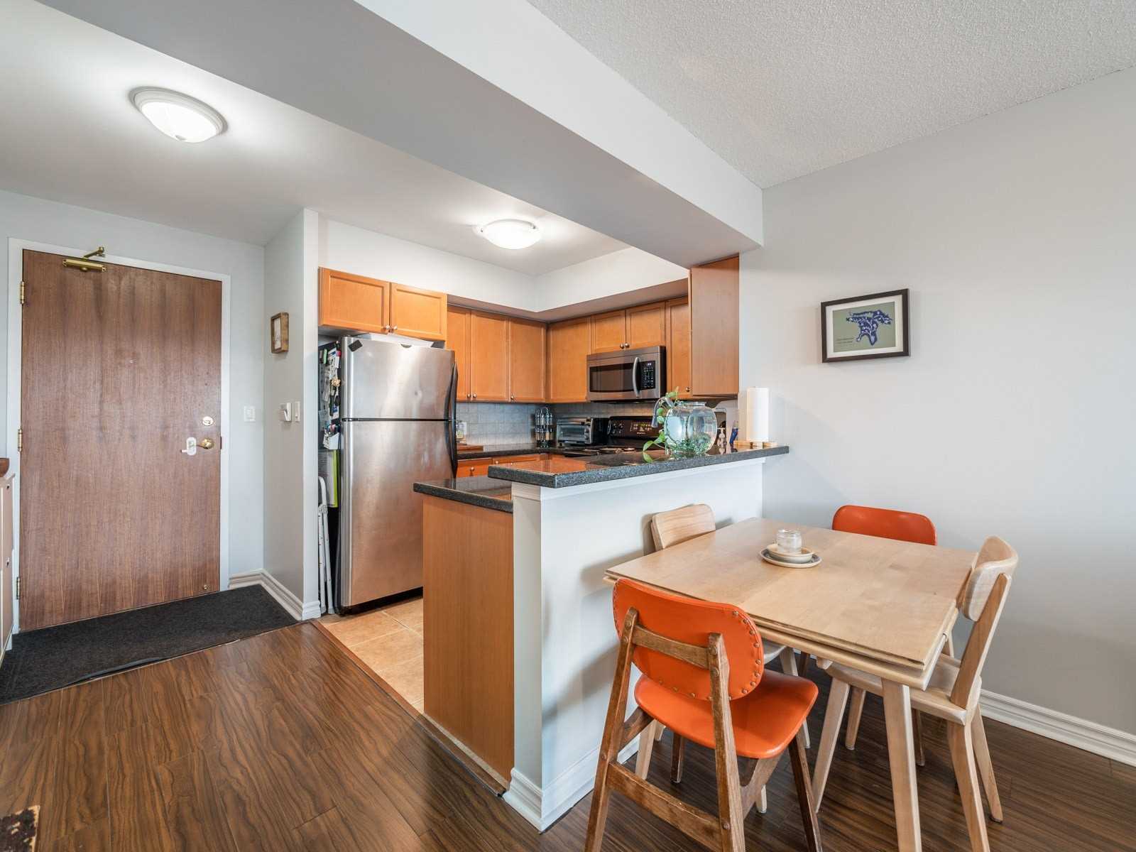 3830 Bathurst St, #709