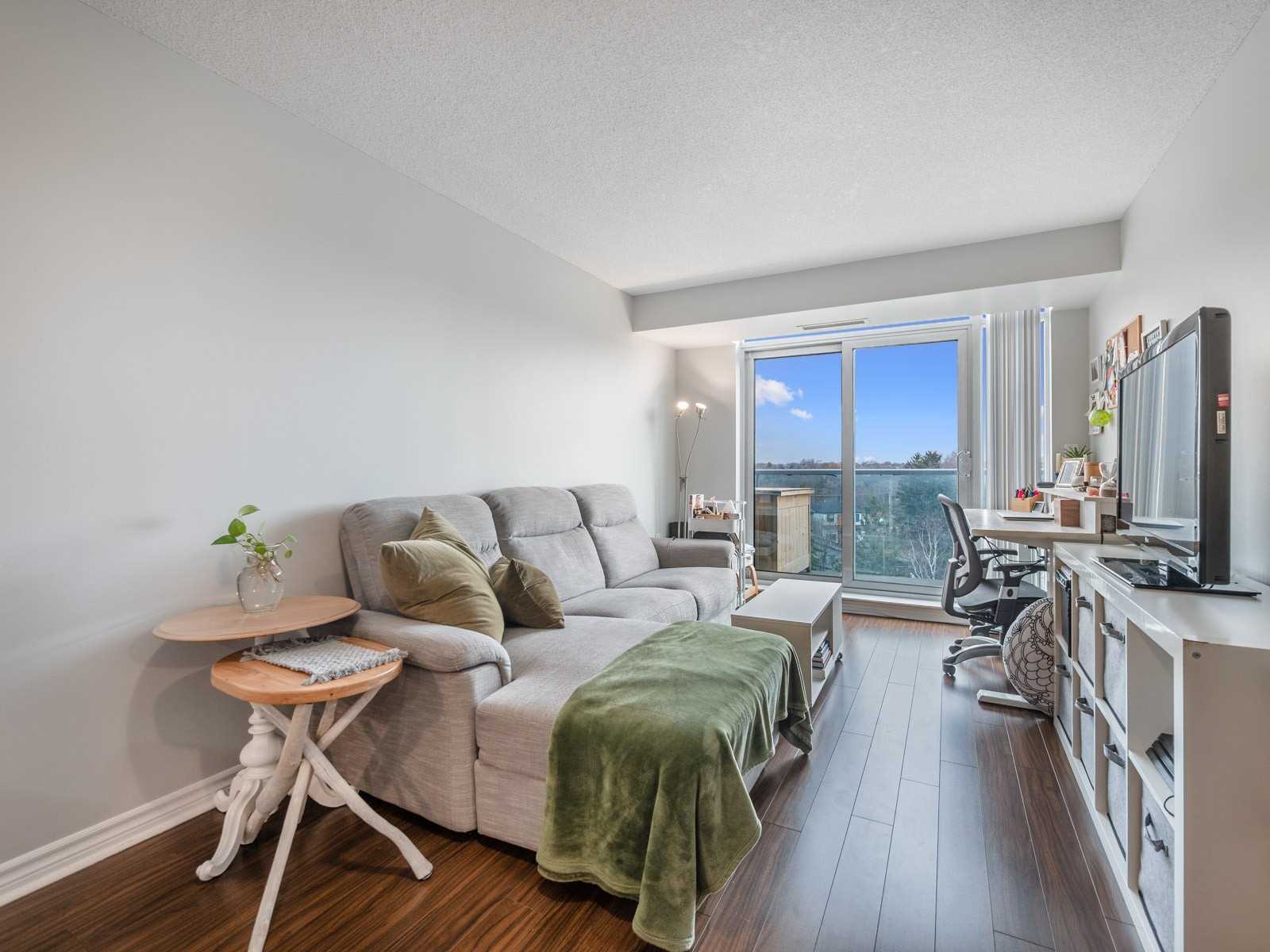 3830 Bathurst St, #709