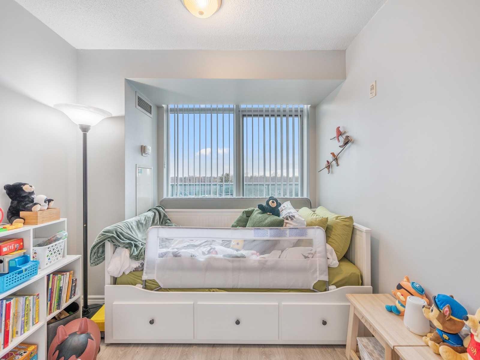 3830 Bathurst St, #709