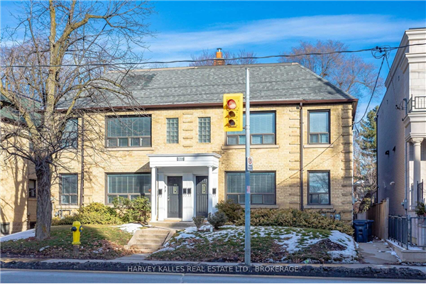1719 Bathurst St, Toronto