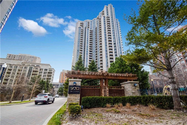 500 Doris Ave, Toronto