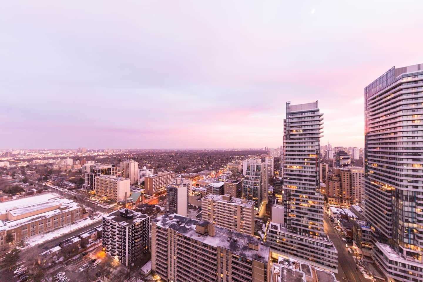 195 Redpath Ave, #3106