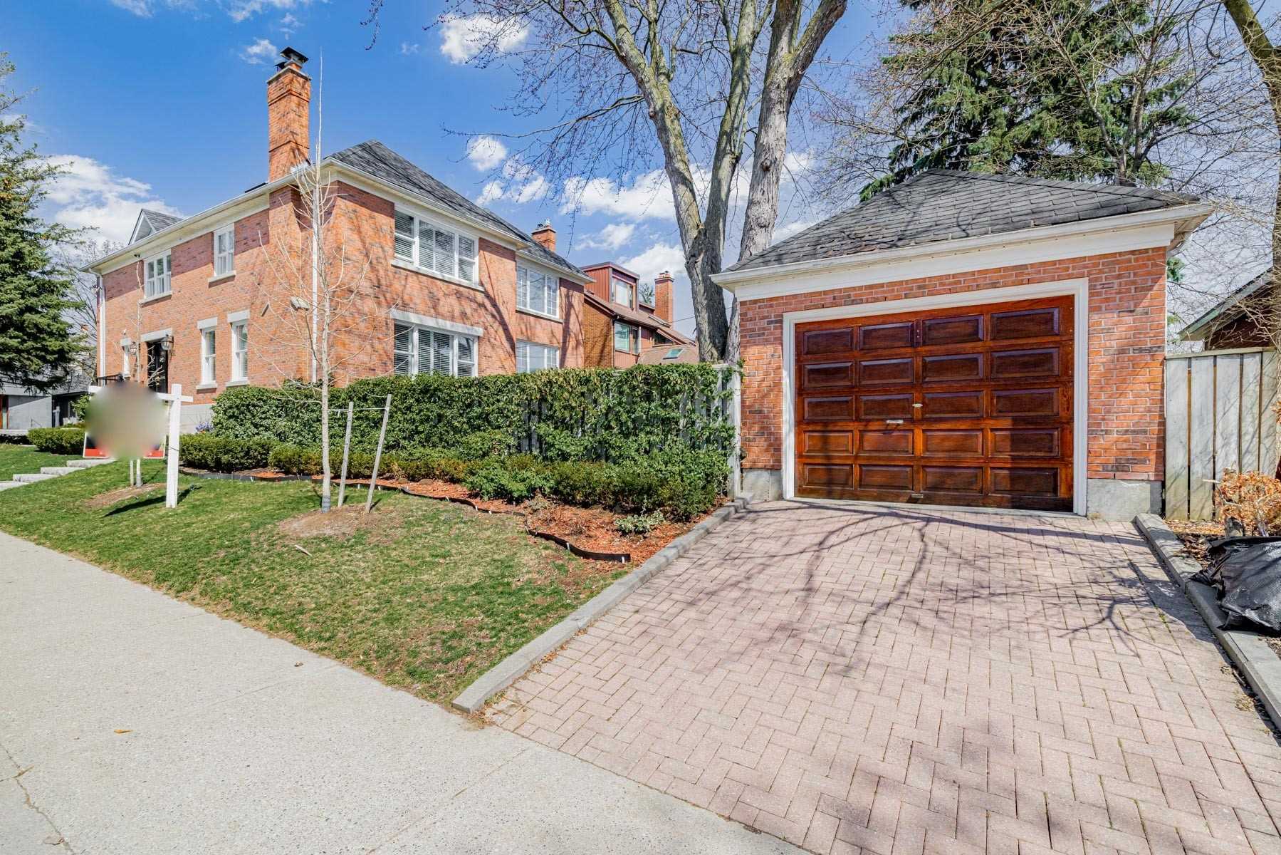 131 Rosewell Avenue