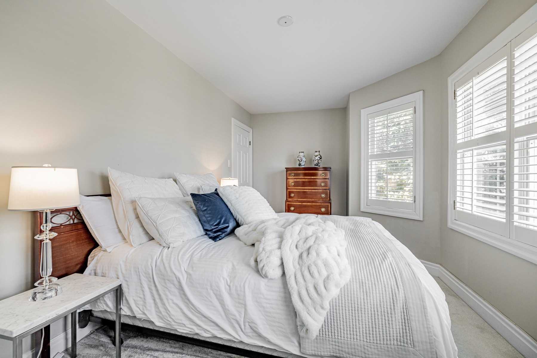 131 Rosewell Avenue