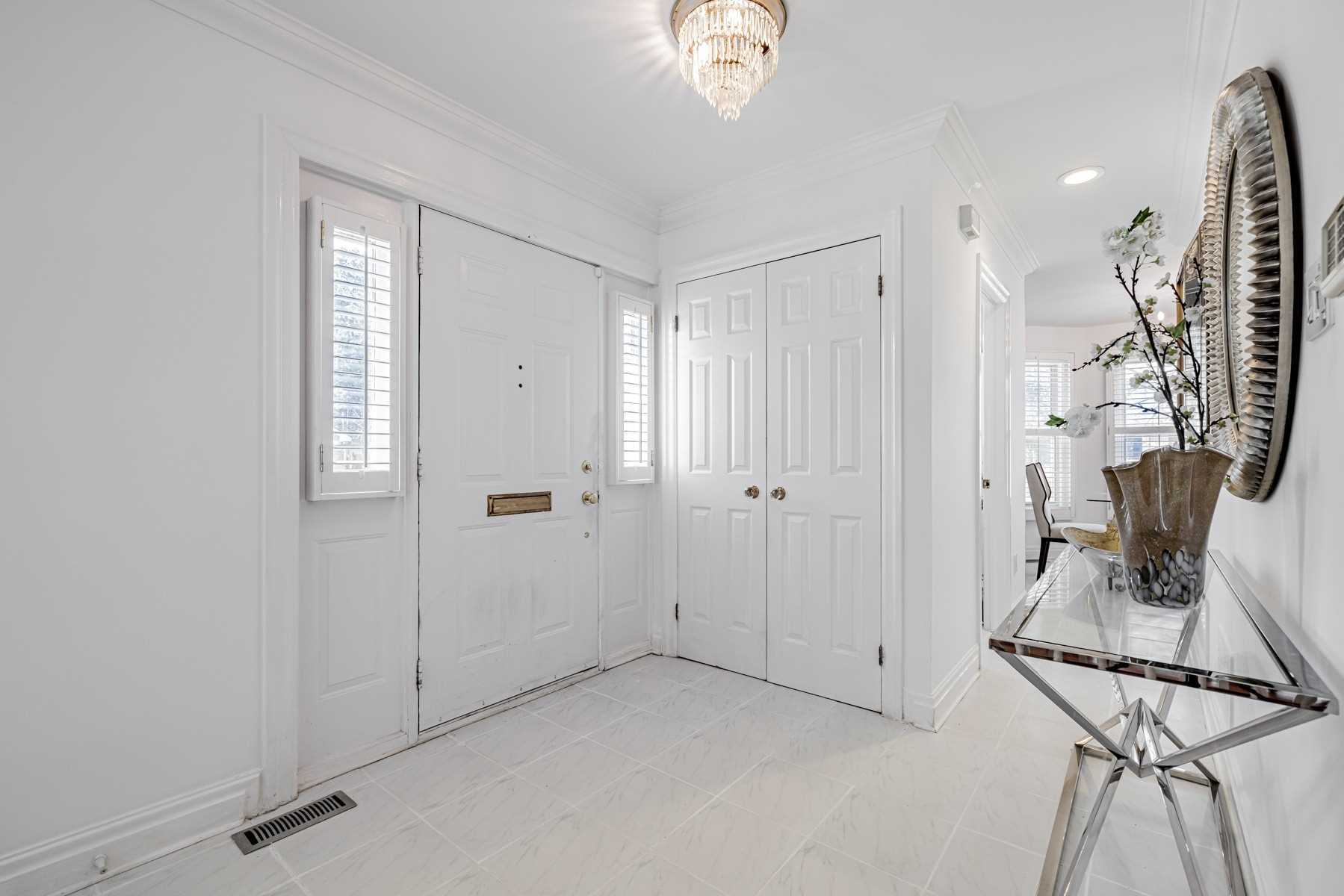 131 Rosewell Avenue