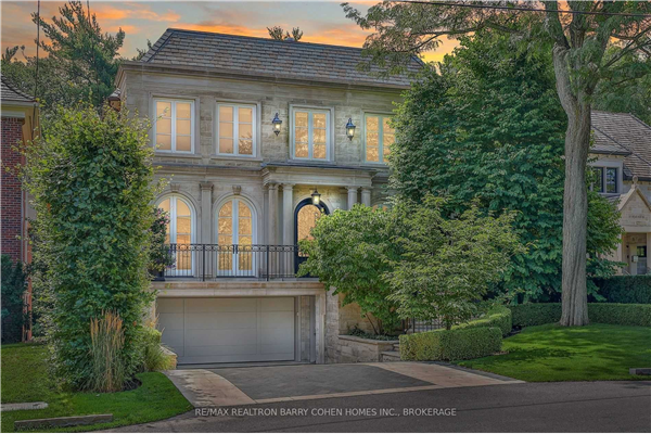 33 Blyth Hill Rd, Toronto