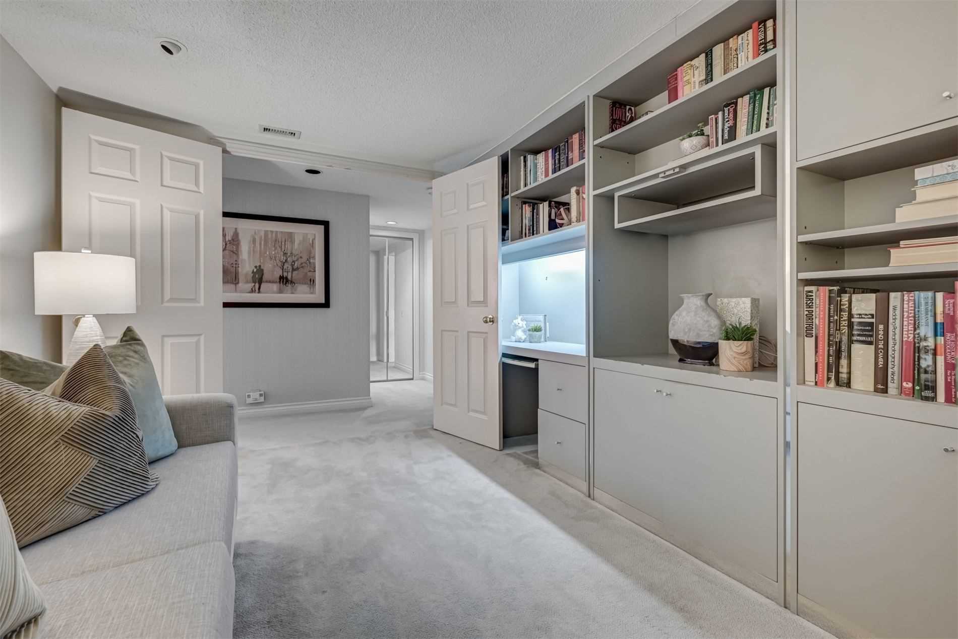 1177 Yonge St, #311