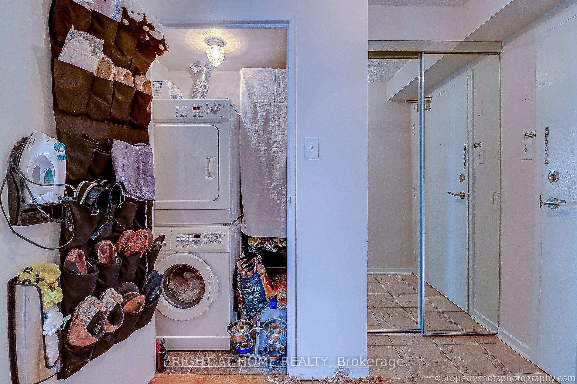 77 Maitland Pl, #1703