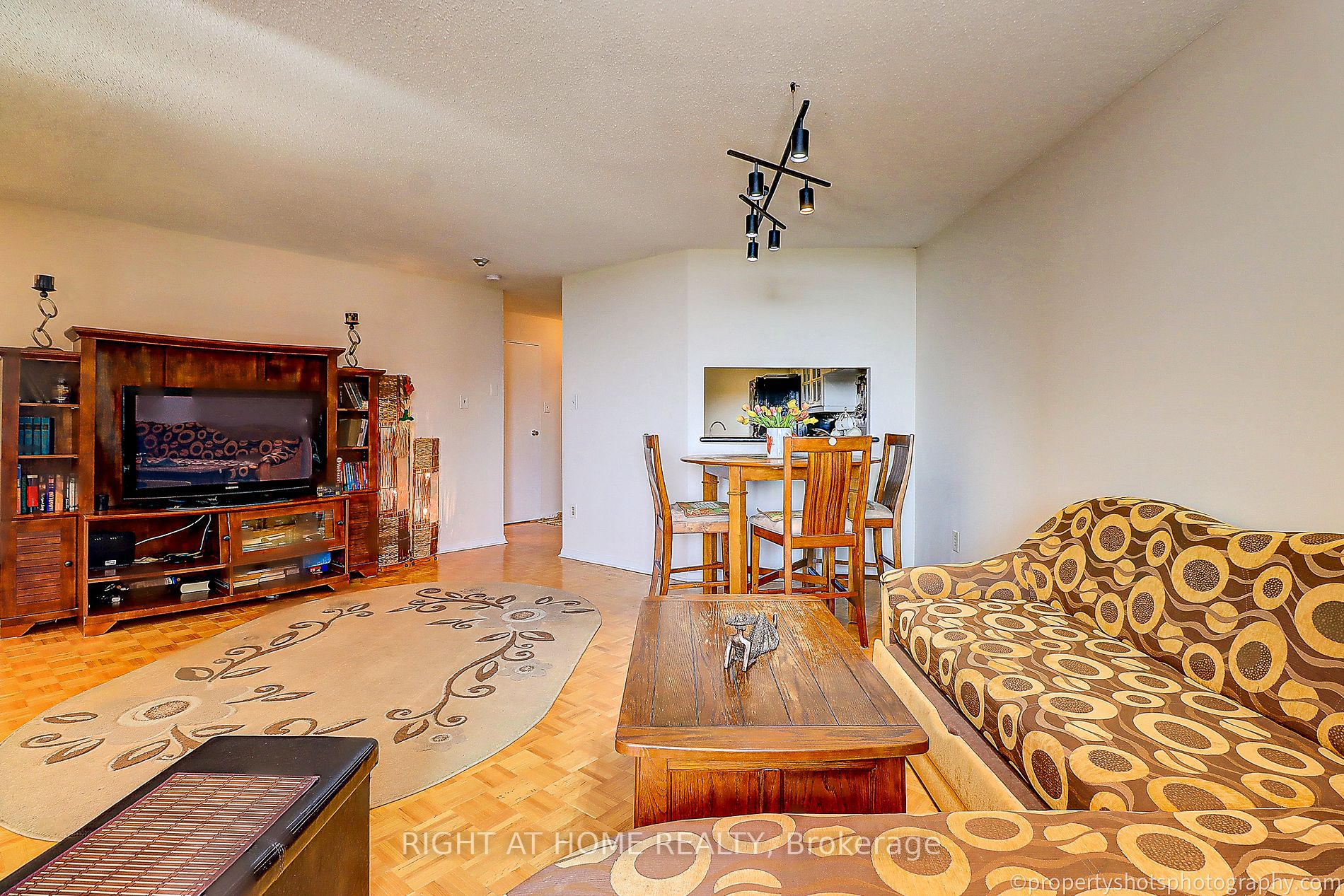 77 Maitland Pl, #1703