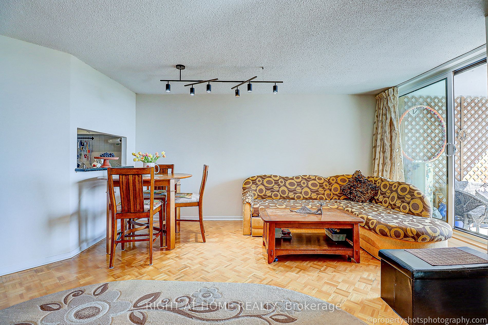 77 Maitland Pl, #1703