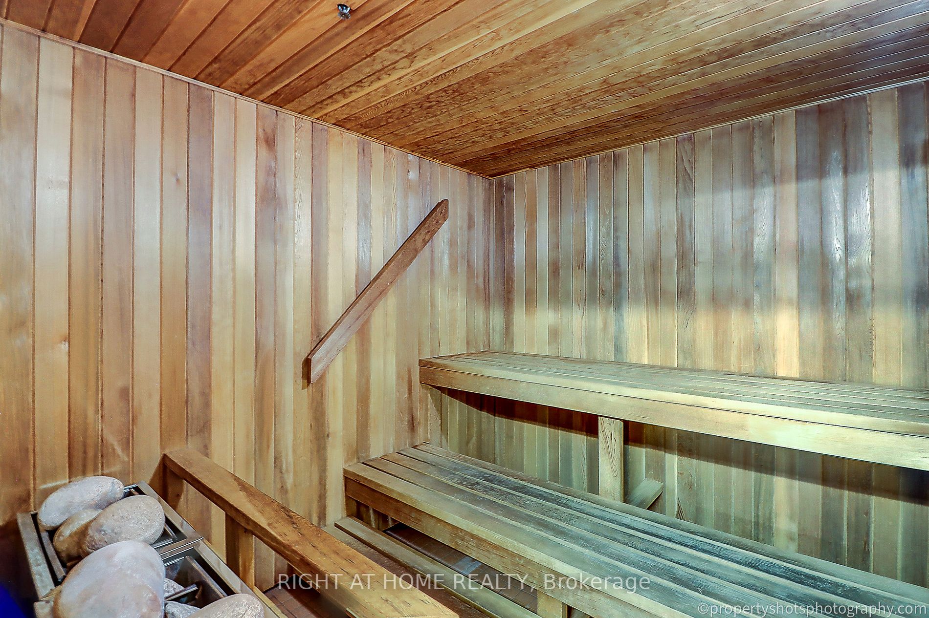 77 Maitland Pl, #1703