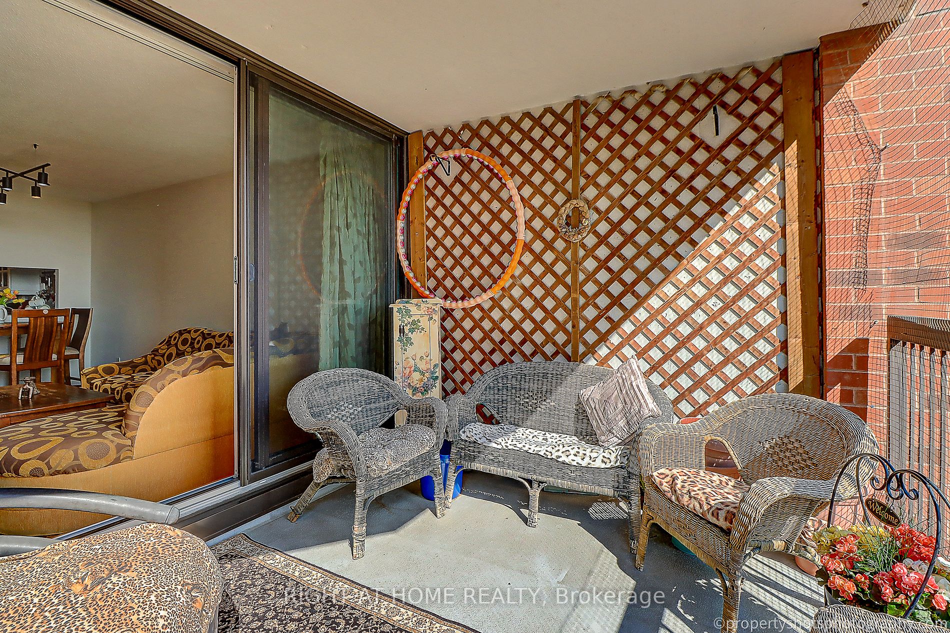 77 Maitland Pl, #1703