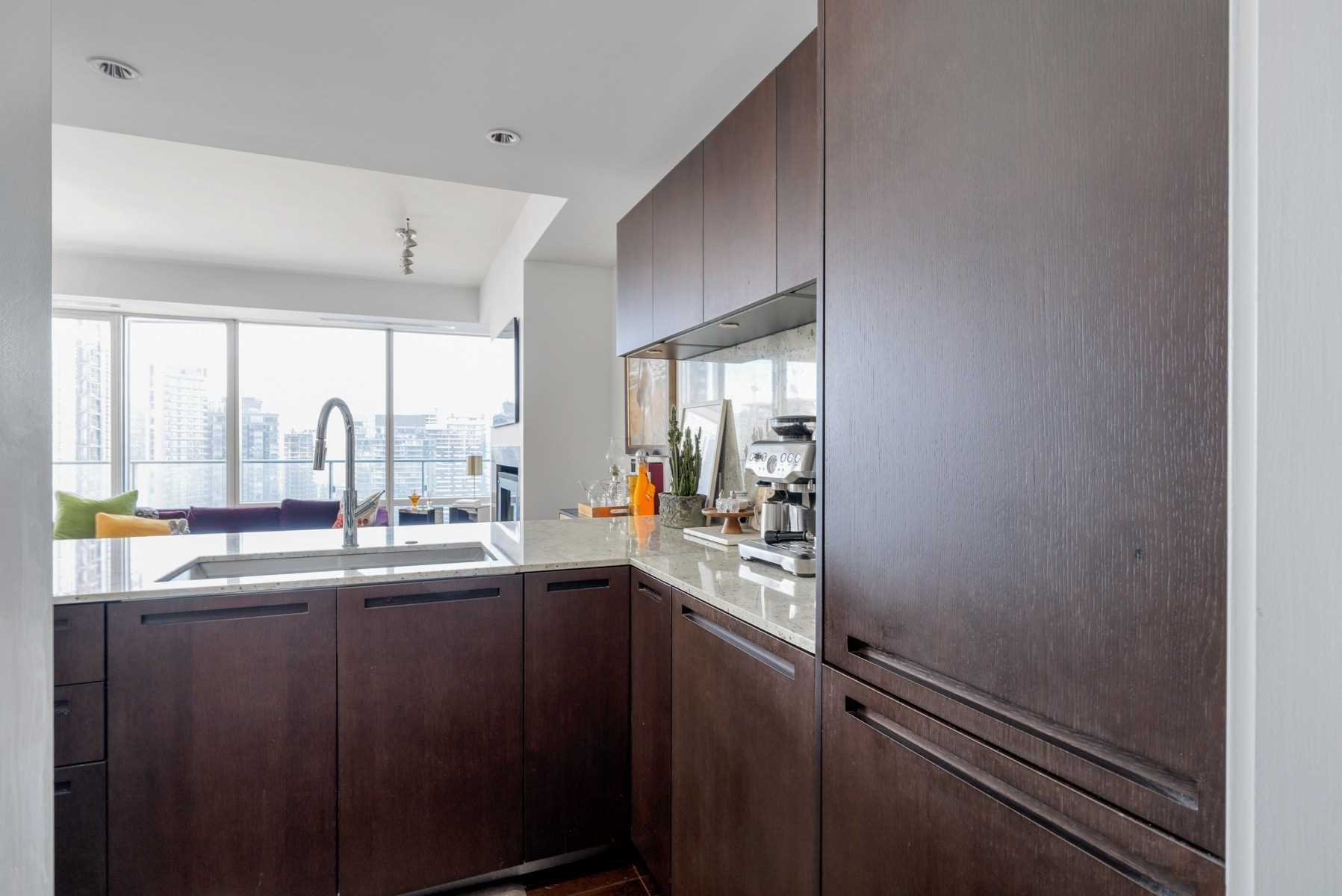 180 University Ave, #4103