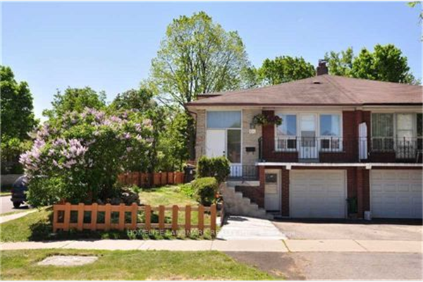84 Harrington Cres, Toronto