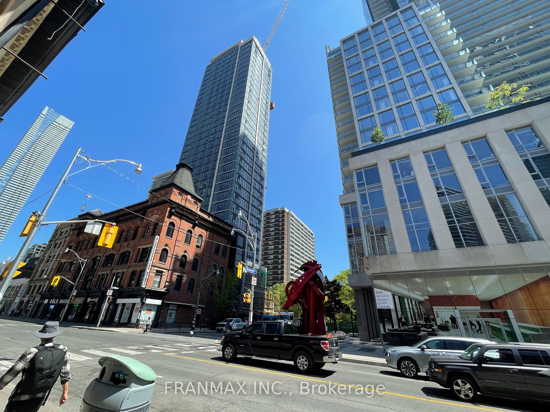 634 Yonge St