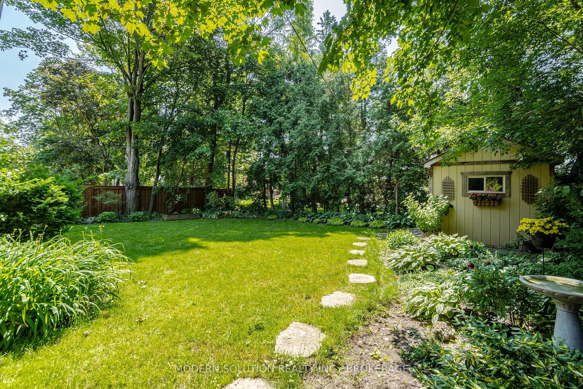 21 Devondale Ave