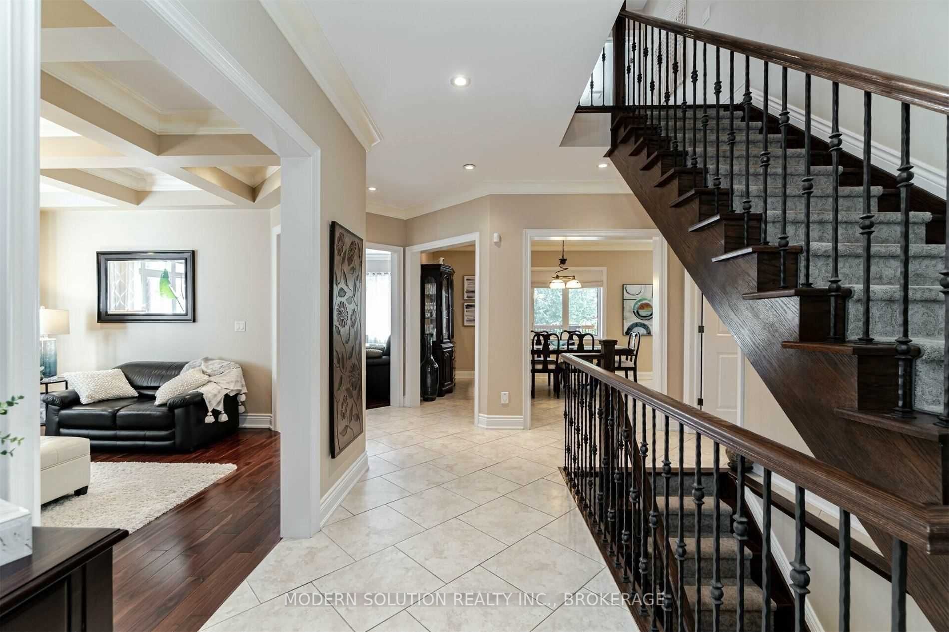 21 Devondale Ave