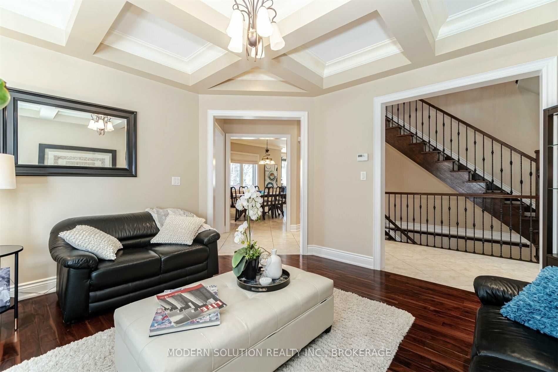21 Devondale Ave