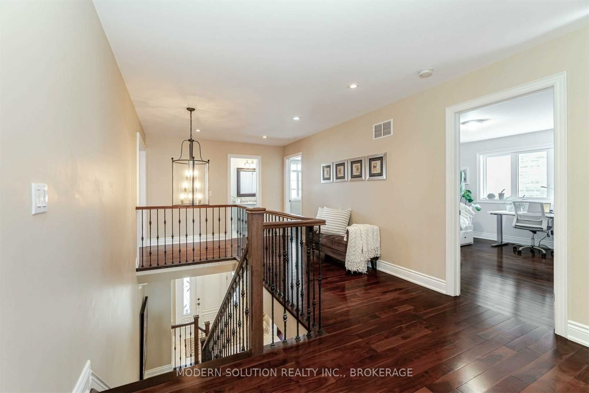 21 Devondale Ave
