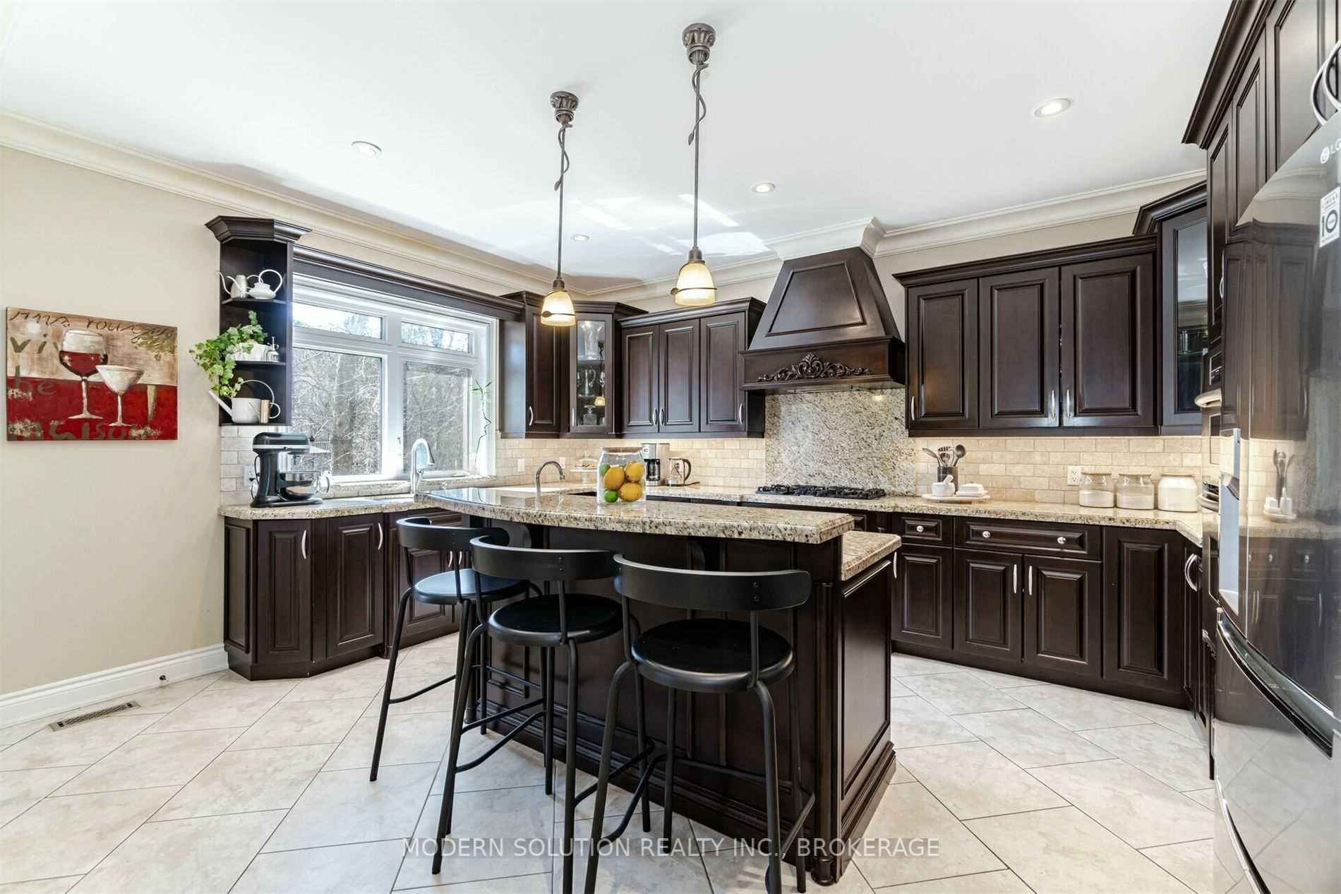 21 Devondale Ave